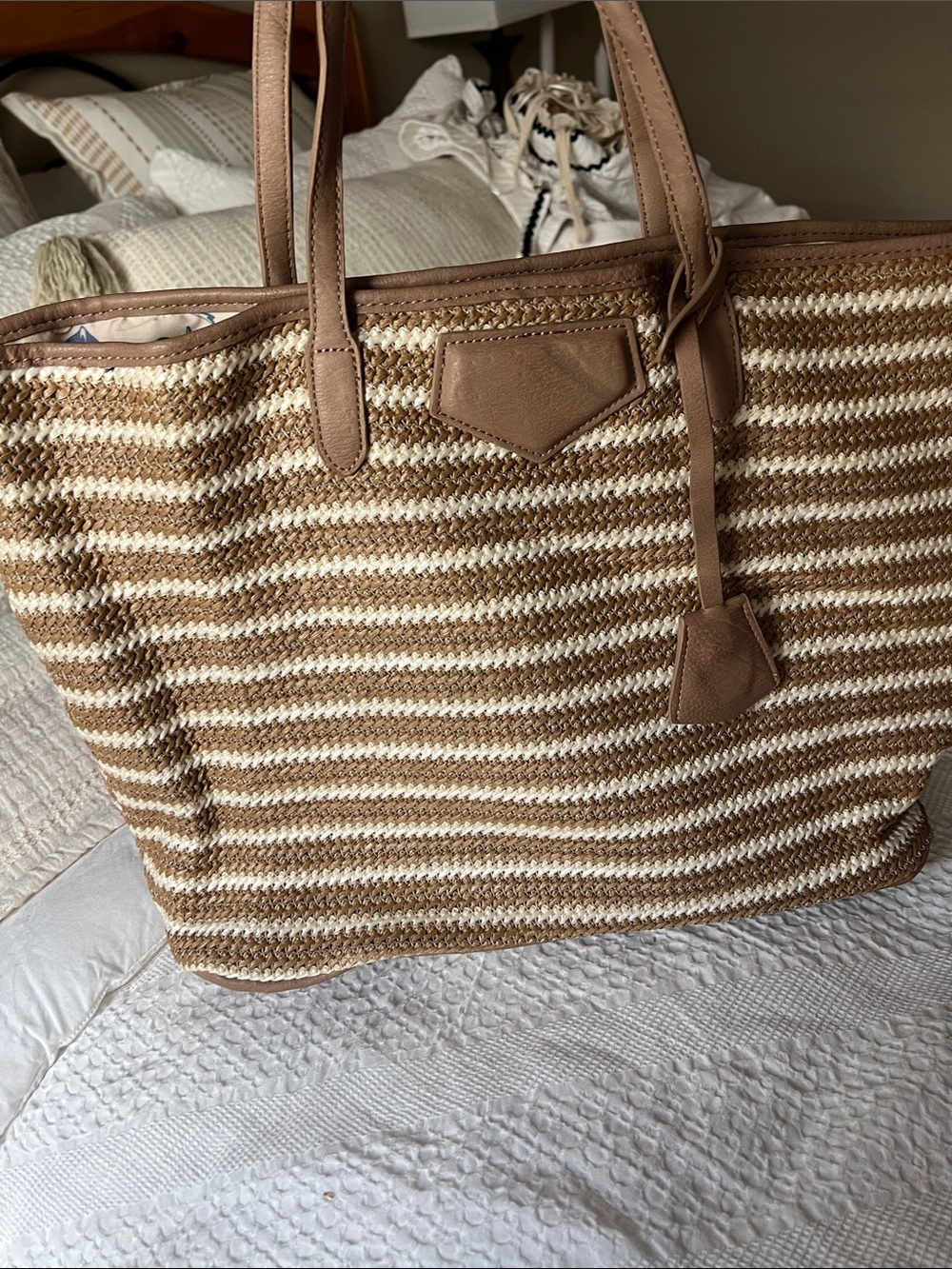 Urban Expressions Striped Straw Beach Tote Bag – Tan & White - Picture 3 of 6